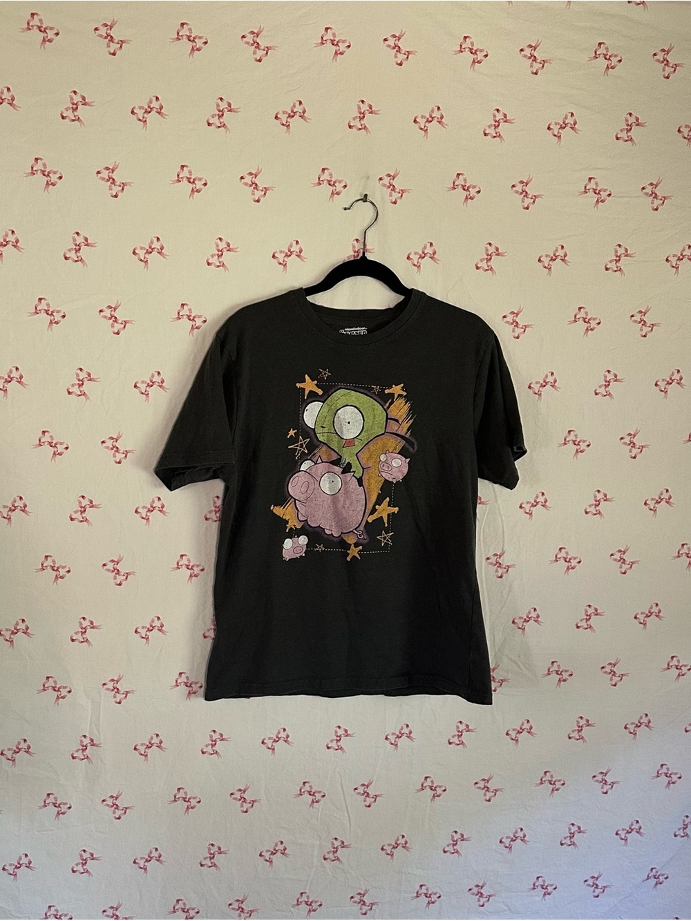 Nickelodeon Black Graphic Tee with Green Alien and Pink Crew